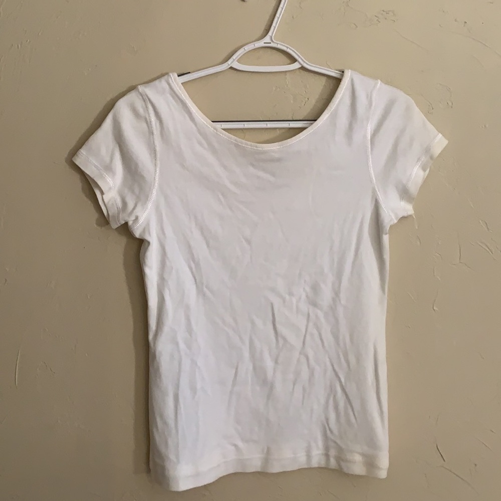 White tee - Picture 2 of 3